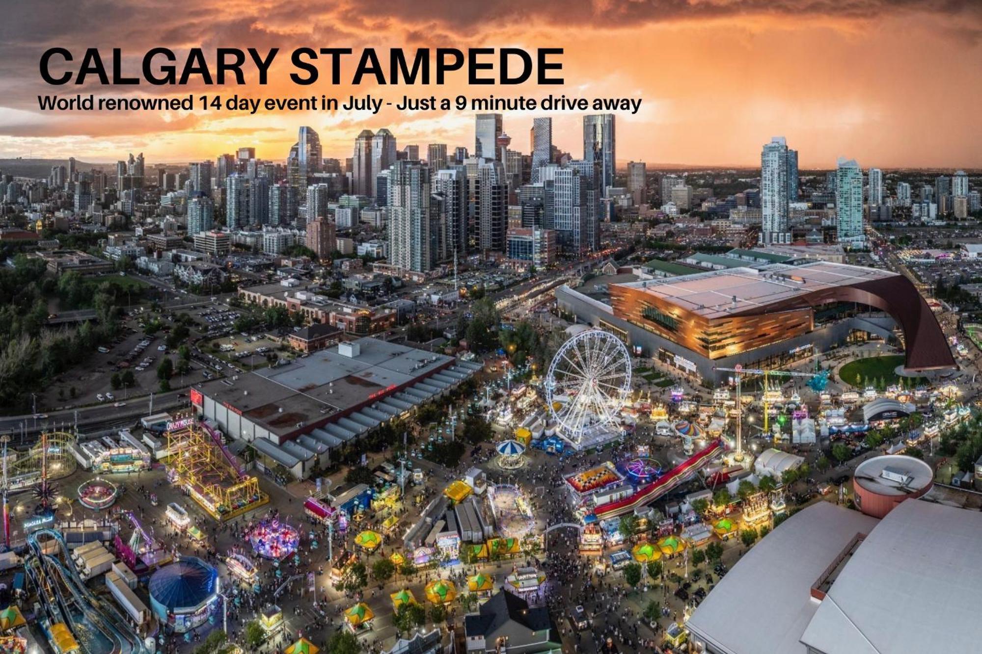 Luxury Downtown Sunset Getaway - Your Home Away From Home - Fully Stocked Kitchen, Gym, Balcony, Free Parking YYC المظهر الخارجي الصورة